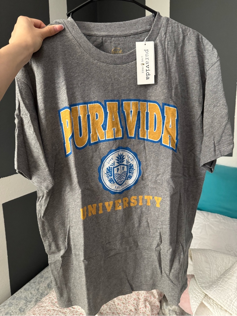 Pura Vida Gray Short-Sleeve 'PURA VIDA University' Graphic Tee